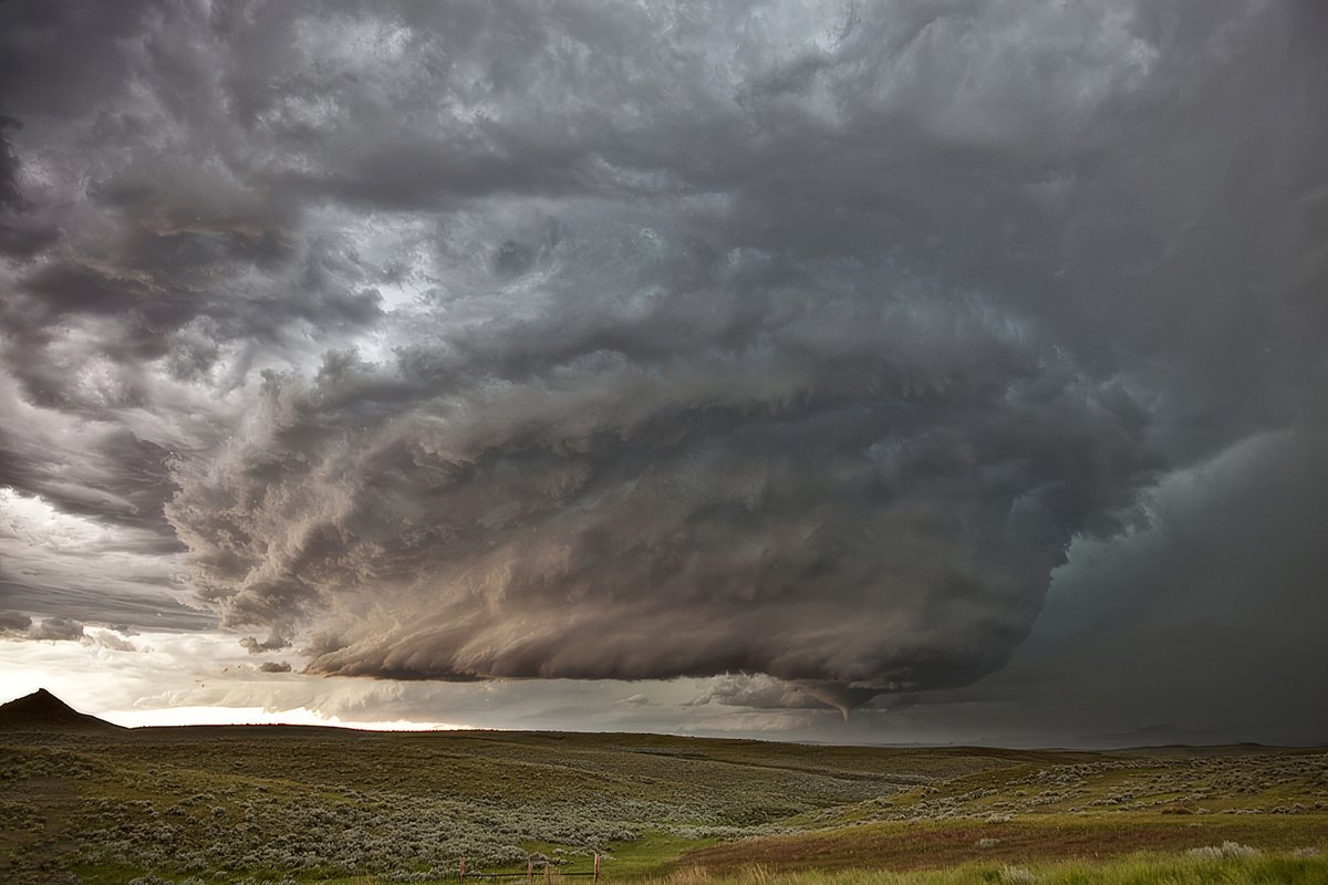 When I run across this pic from June 21, 2010, I am just jaw dropped by the incredible structure from this tornadic supercell. It produced multiple tornadoes west of Broadus, MT, then a second supercell approached from the west and produced a huge stovepipe! Incredible day! #mtwx