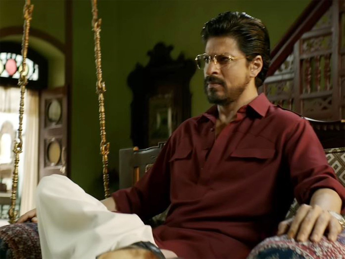 ani_digital's tweet photo. "He never made a show out of it: 'Raees' director Rahul Dholakia recalls how SRK filmed action scenes, 'Udi Udi Jaye' song with knee injury
Read @ANI Story | https://t.co/Lh3p695GMT
#SRK #Raeesdirector #ShahRukhKhanbirthday https://t.co/4BMdm7LYTx