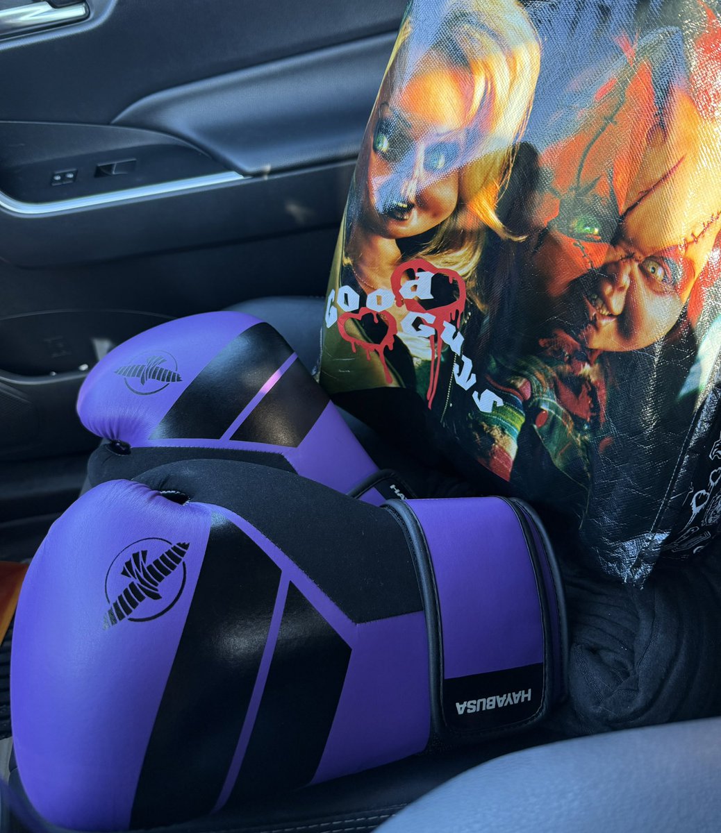 drheidibc's tweet image. New gloves! 😈