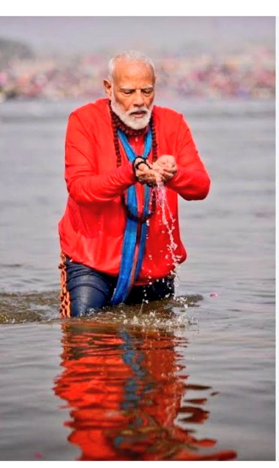 हा बहुत फर्क है। 

गधा झुंड में विचरण करता है, जबकि शेर अकेला विचरण करता है।