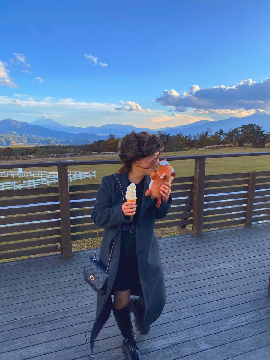 nagisa_hayahaya's tweet image. 11月1日 - ̗̀ 🎂  ̖́- 誕生日でした✨

当日はオフだったから地元の山梨で思い出の地巡りしたよ🗻
小・中・大学で散々お世話になった清泉寮🍦武田神社とか河口湖のほうとう不動にも行った！！(*´˘`*)♡
リゾナーレ八ヶ岳でワインフェスやってたから色んなワイン試飲しました🍷

#誕生日