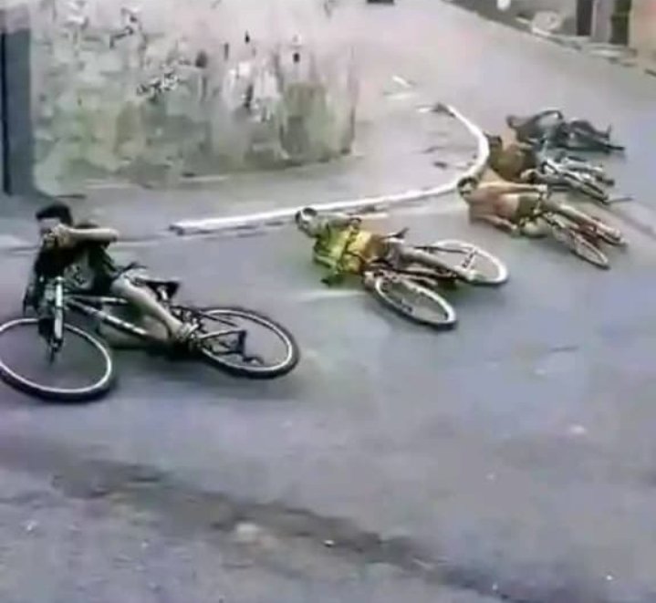 Vile Josh hufika kwa tweet ya  handsome guy akiji post