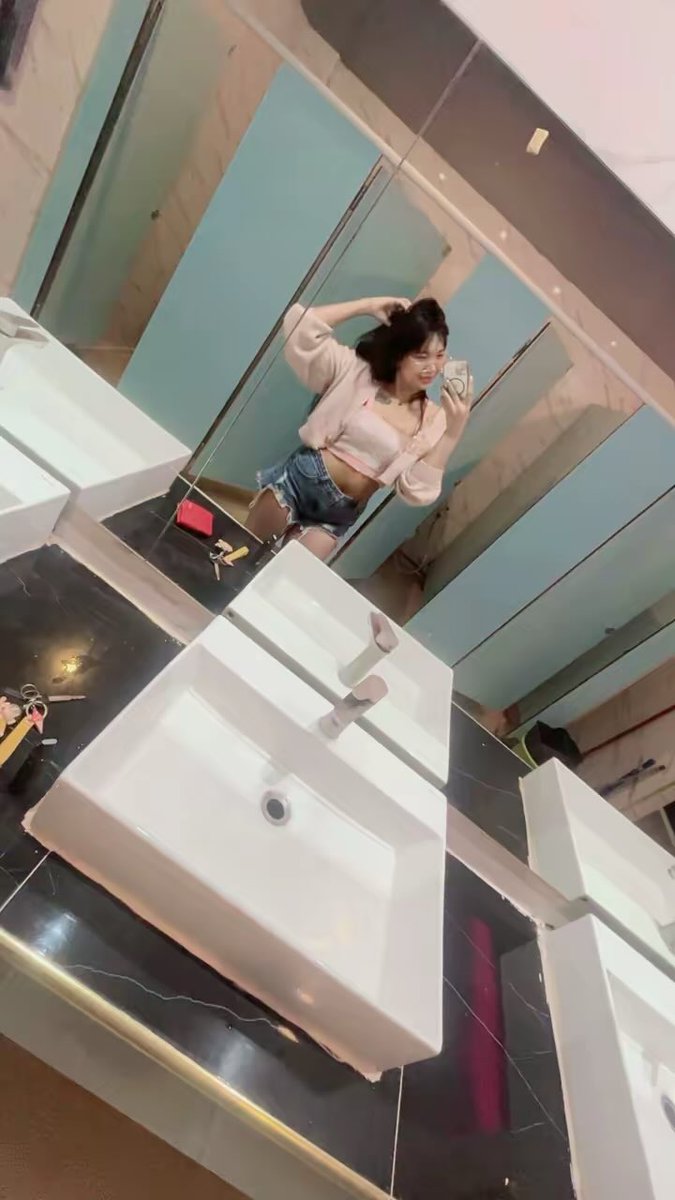 maneerat❤️🥀 tweet media