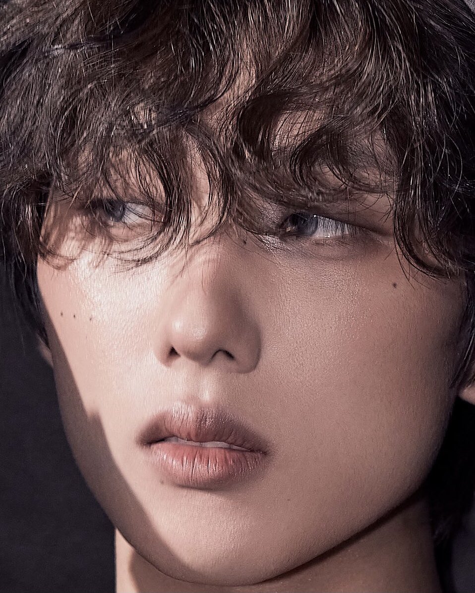 A GOOD FUCKING DAY TO BE JISUNG'S MOLES ENJOYER