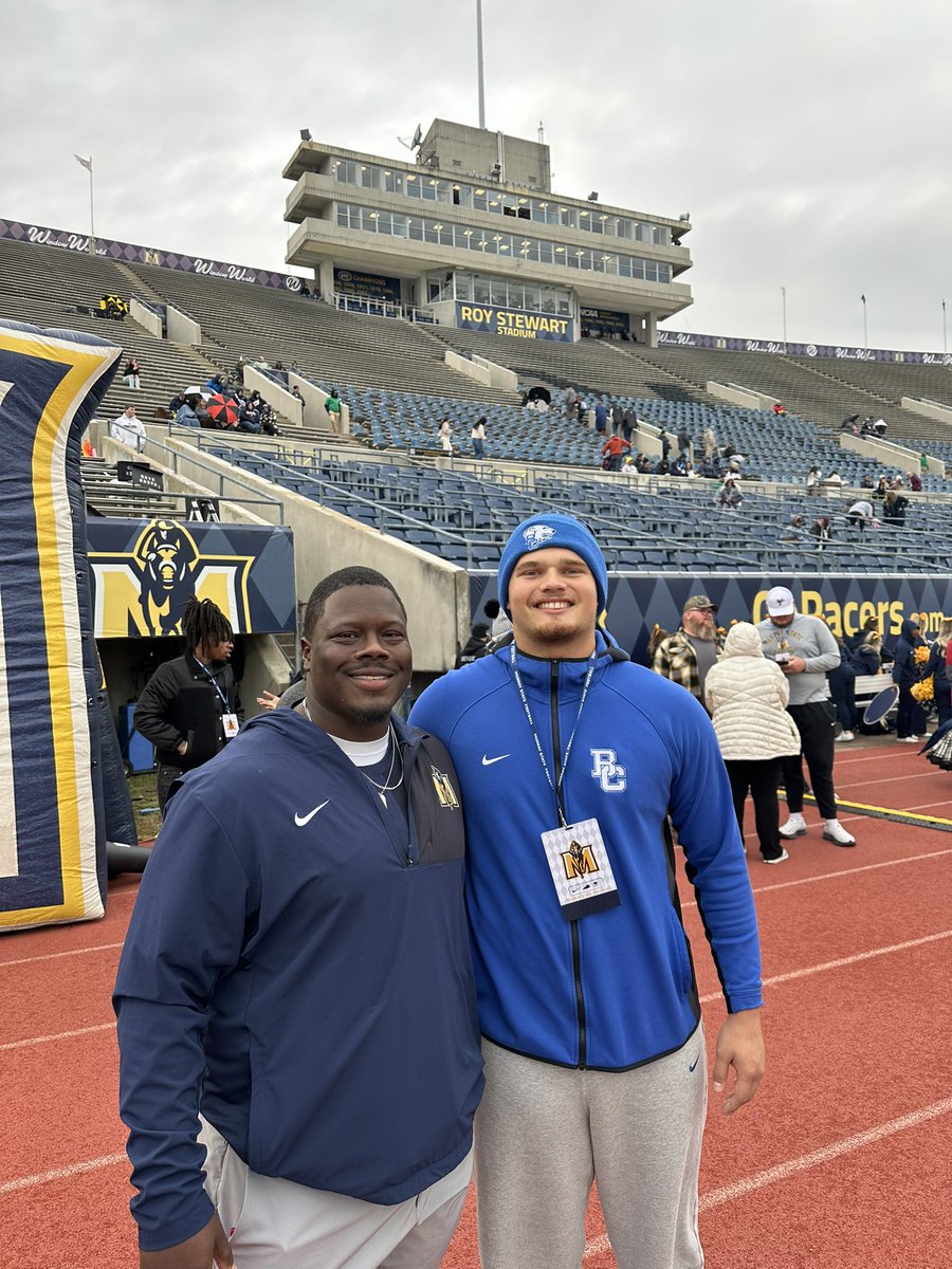 Had a great time with <a href="/racersfootball/">Murray State Football</a> yesterday! Thank you <a href="/WrightJody/">Jody Wright</a> for the invite!
<a href="/CoachM11es/">Me'Leick Miles</a> <a href="/RacerFBRecruits/">Murray State Football Recruiting</a> <a href="/NathanHopper22/">Nathan Hopper</a> <a href="/PrepRedzoneKY/">Prep Redzone Kentucky</a> <a href="/KYFUTURESTARS/">Ricco Hughes</a>