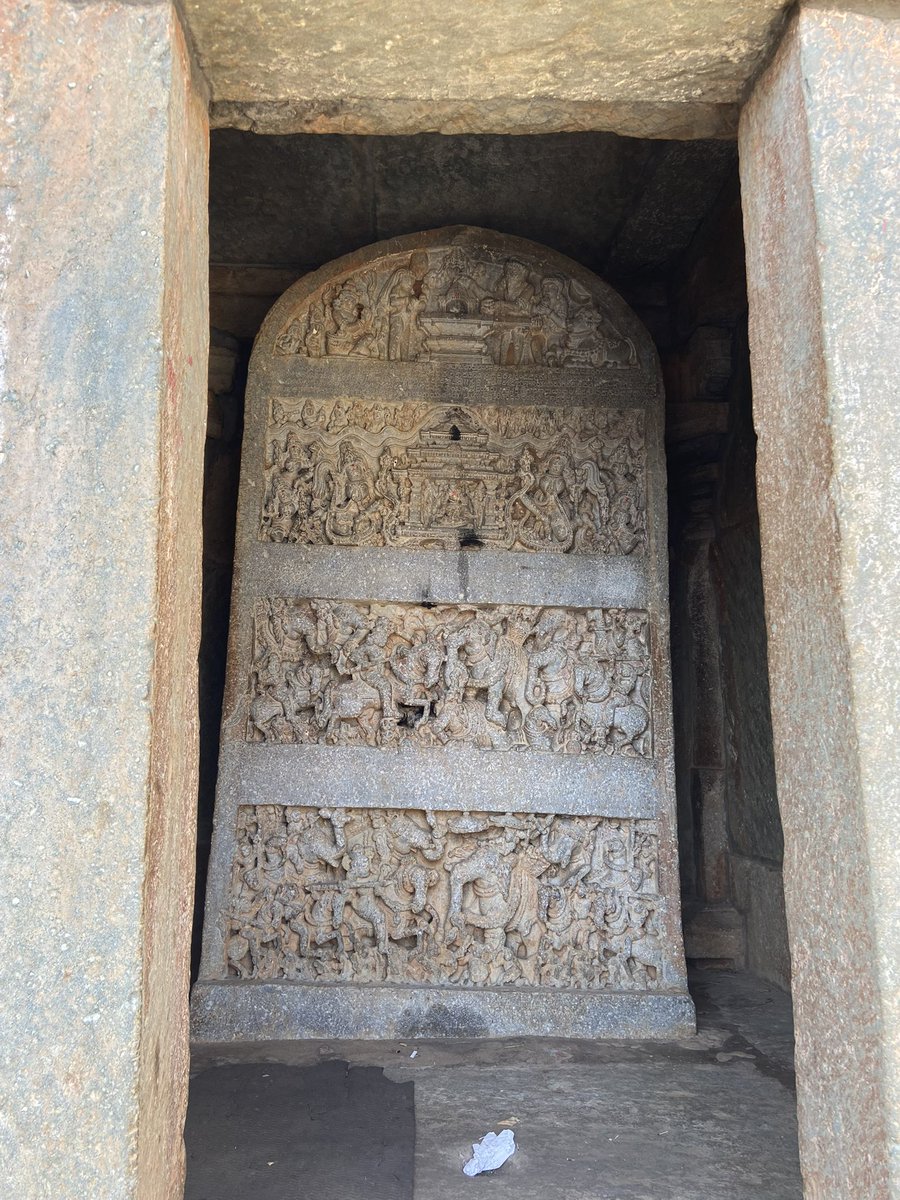 swamin400's tweet photo. One of my most favourite goto places 

Agrahara Bachahalli, Mandya 

A unique heritage in Asia … similar to warrior pillars seen in Rome 

Needs visibility and infrastructure support

#IncredibleIndia #Travel #Art #Heritage #DekhoApnaDesh @incredibleindia @KarnatakaWorld https://t.co/6migtYiZpC
