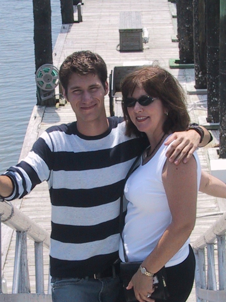 GHFoundation's tweet image. Today marks 20 years since the passing of Grant Halliburton—the young man whose light and story continue to inspire the Foundation created in his memory.

Read a heartfelt reflection from his family at granthalliburton.org/connectblog/gr….