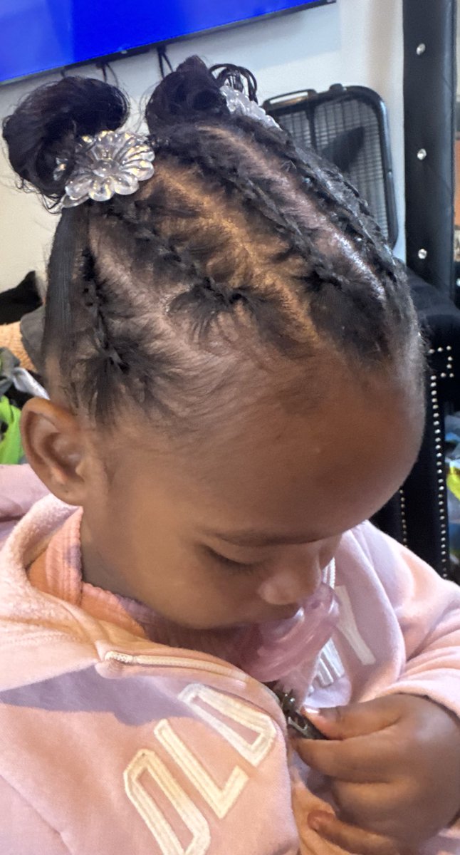 CieraVsTheWorld's tweet image. 💙💕🤲🏾 Sunday’s we reset, have hair day and go have fun 😘😘 love my beautiful babies #missingone Bril