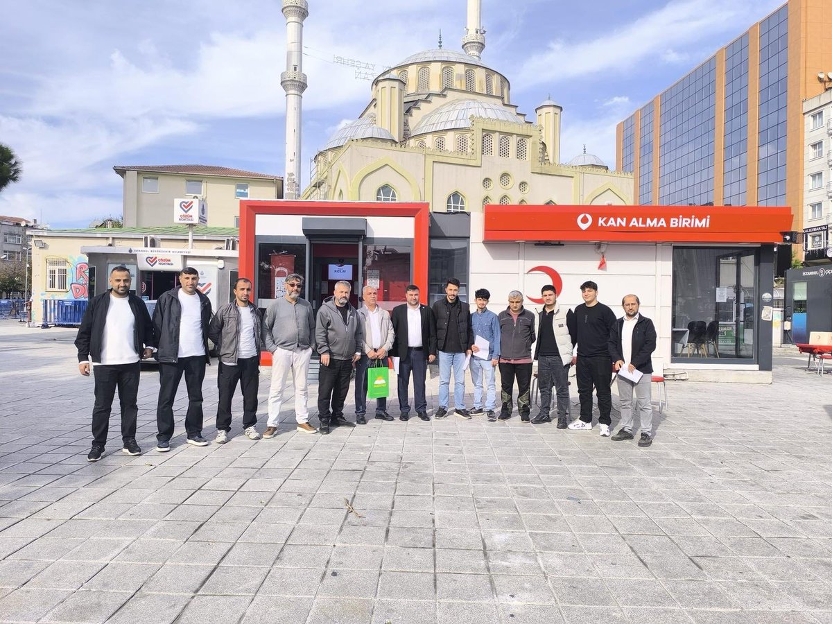 Kızılay Haftası dolayısıyla ilçe yönetimimizle birlikte kan bağışında bulunduk.
Ayrıca Kızılay İlçe Temsilcisi Sayın Yılmaz Kocakaya’yı ziyaret ederek özverili çalışmaları için teşekkür ettik.
Unutmayalım; kan acil değil, sürekli bir ihtiyaçtır.
#KızılayHaftası #KanVerHayatKurtar