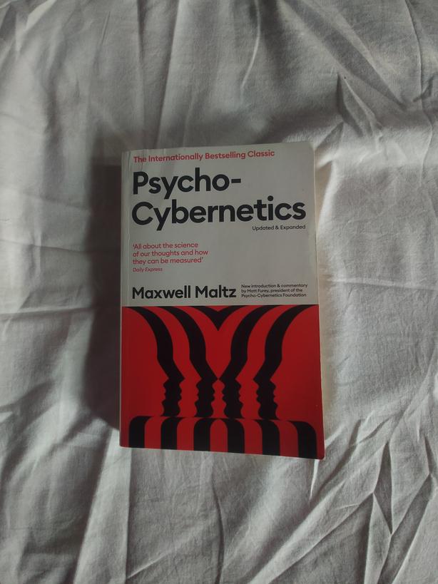 Powerofbooks3's tweet photo. 4 amazing books that will make you top 1%

1.  Psycho-Cybernetics https://t.co/vRVqnAr1Um