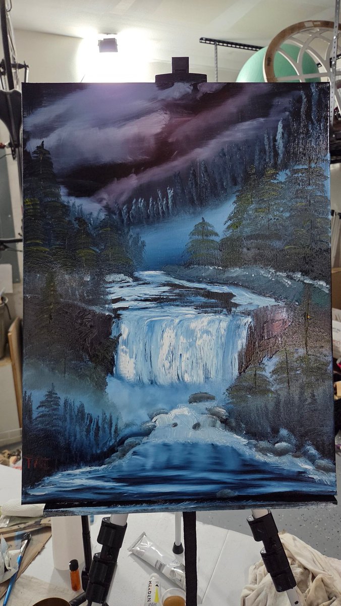 Tri House tweet media