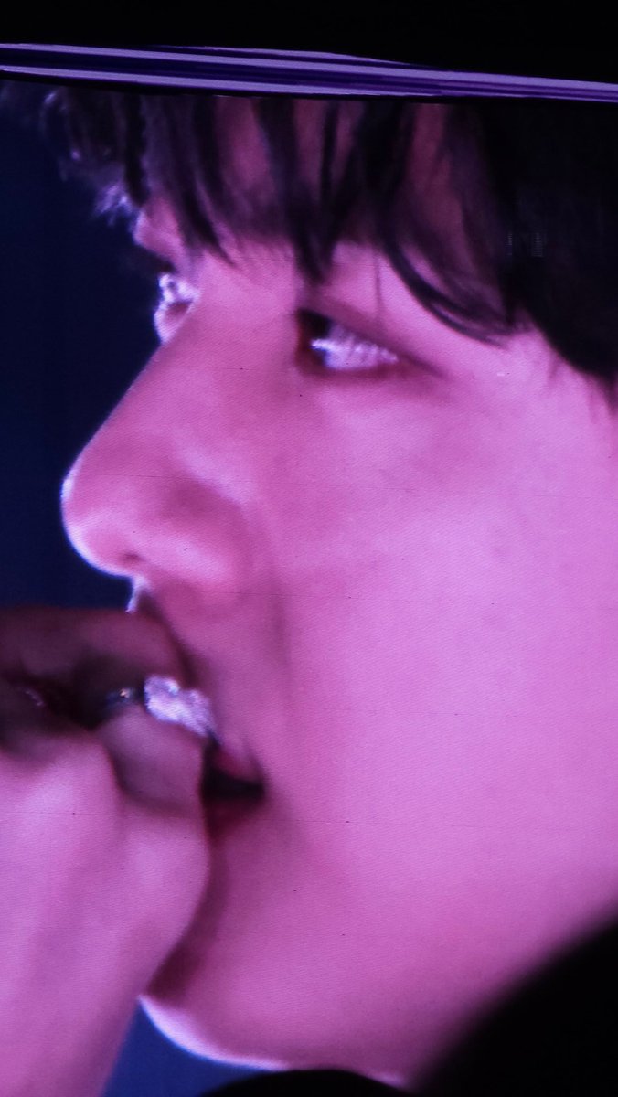 I vote to #Jin for #2025MAMAVOTE