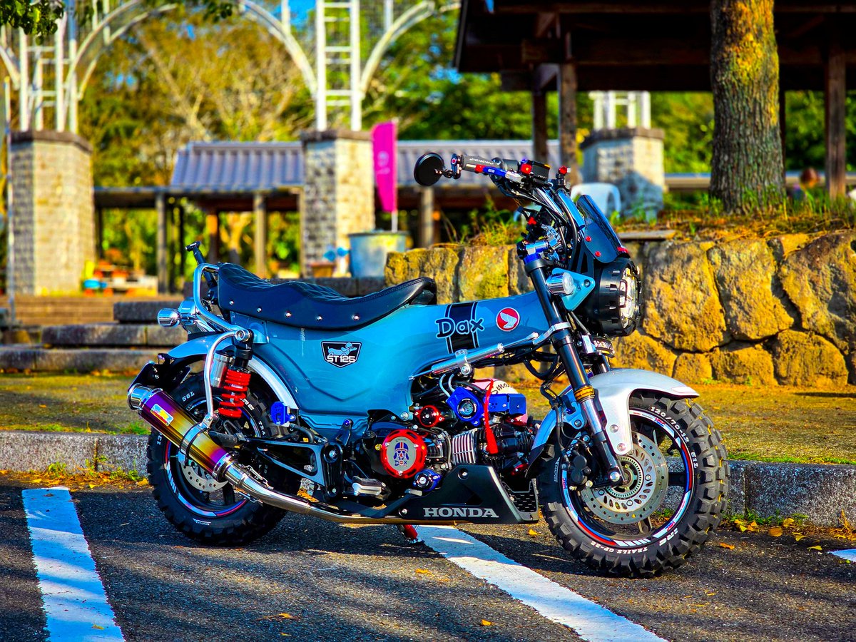 dax125も少しづつ🔧
アップからダウンマフラーへ💨

#ダックス125
#dax125
#ST125