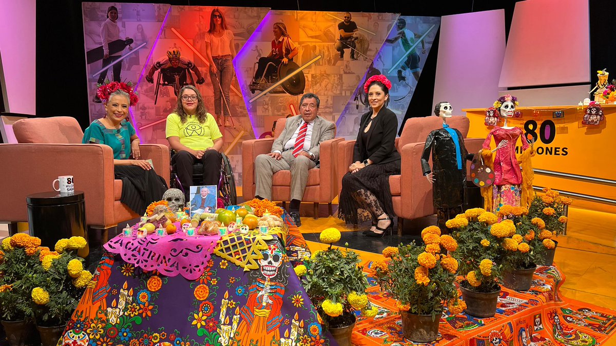 campechita's tweet image. Estamos a punto de arrancar en #80MillonesOnce con un set hermoso y detalles de la primera audiencia pública de #PcD en la @SCJN, 15 años de @YoTambien y mucho más. ¡Acompáñenos! en @CanalOnceTV, también por canalonce.mx en la app Once+ y en youtube.com/watch?v=non5kX…