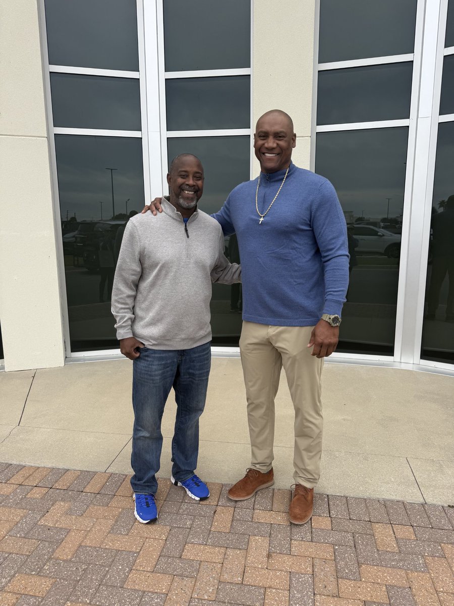 I saw my guy at church the great, Tom Hammonds !! <a href="/GTMBB/">Georgia Tech Men’s Basketball</a> A great friend