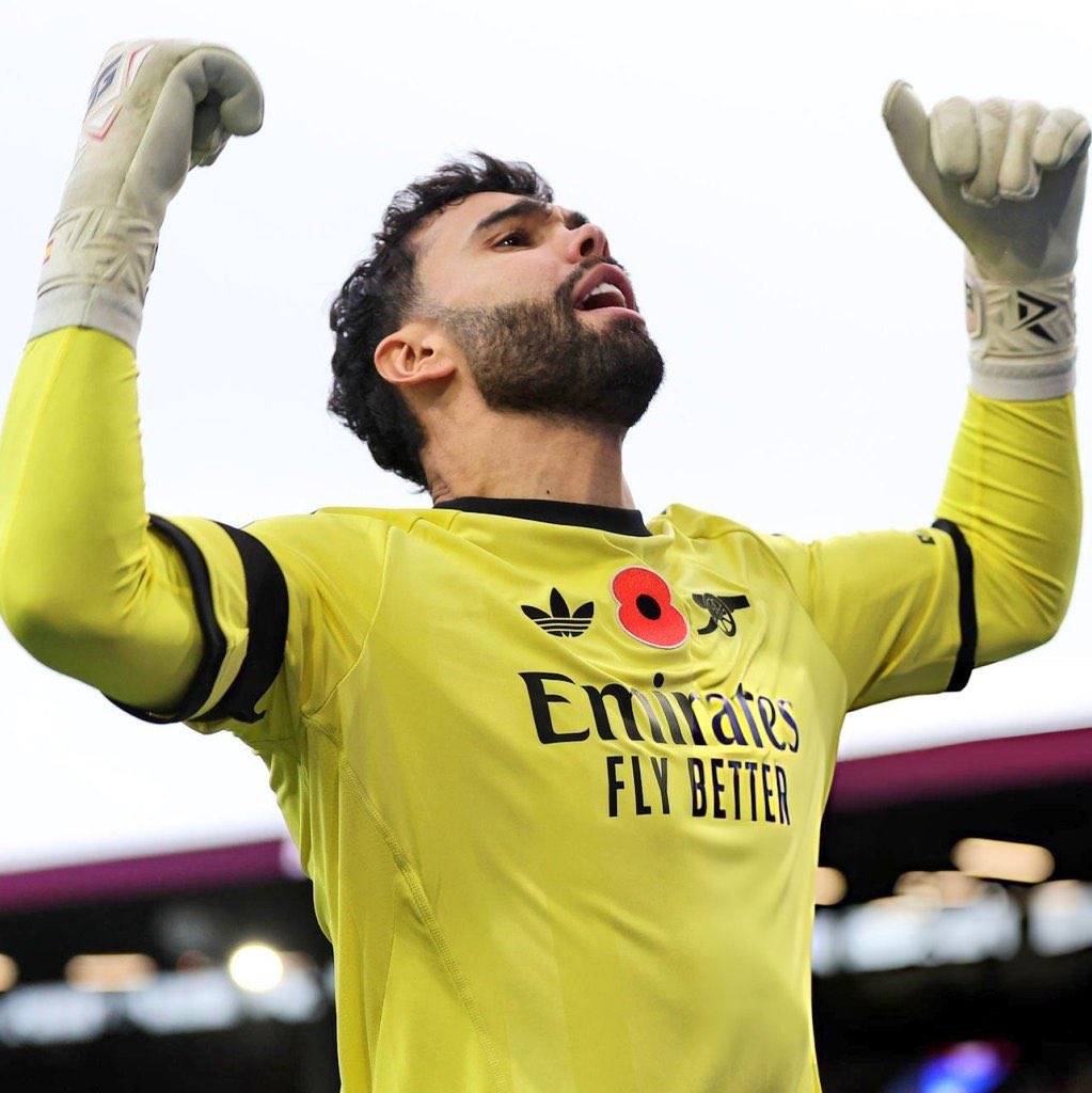 n8rss's tweet image. من هذا المنبر اعلنها ماراح احلق شعري لين ارسنال يستقبل هدف