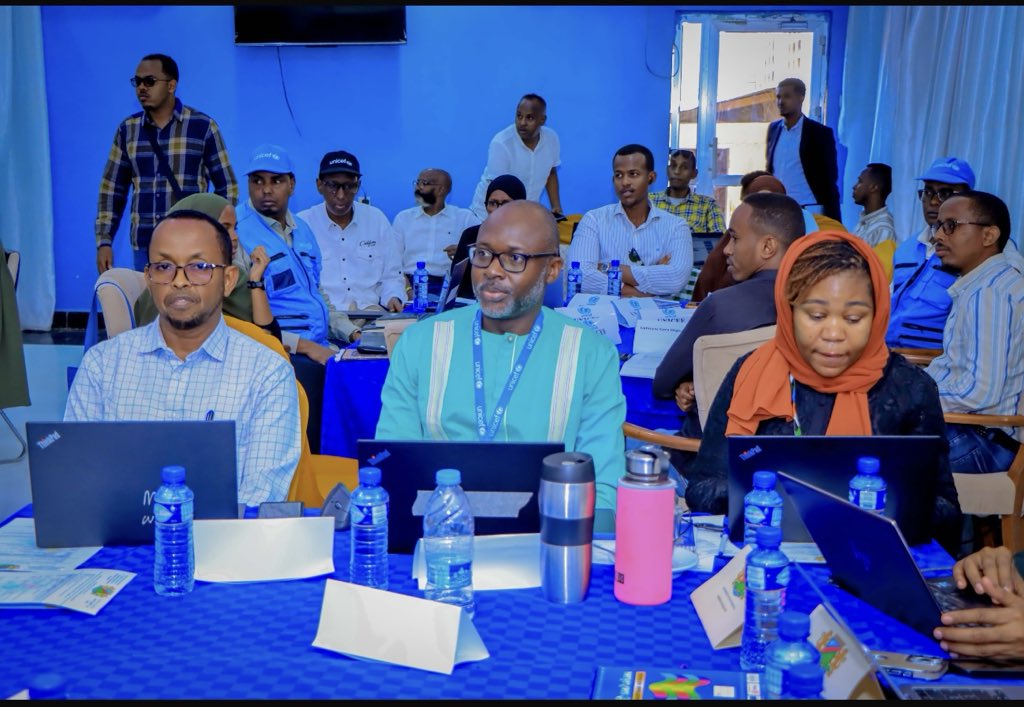hakim_faqi's tweet photo. Opened today the End-Year Coordination Meeting in Baidoa, Southwest State of Somalia. Grateful for the collaboration with UNICEF, civil society, and line ministries as we reflect on our achievements and challenges this past year. Together, we’re committed to improving the lives of children and families. Let’s deepen our partnerships and focus on integrated service delivery for a brighter future! 💪👶 #Somalia #EndYearMeeting #ChildWelfare