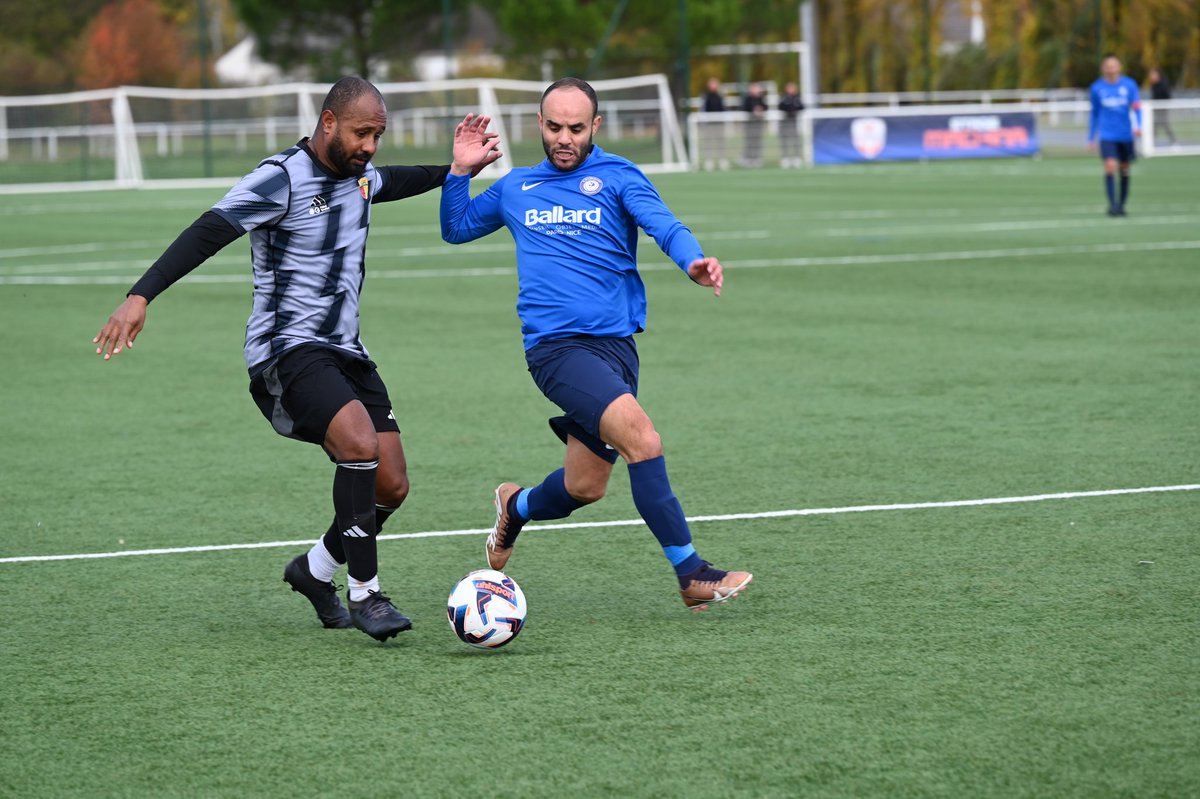 𝐋𝐄 𝐌𝐀𝐓𝐂𝐇 𝐃𝐔 𝐖𝐄𝐄𝐊-𝐄𝐍𝐃

Ce dimanche, l'AS Lieusaint s'est imposé 4 buts à 2 contre l'AS Voltaire Chatenay Malabry en Anciens R2 poule B.

Bravo aux deux équipes pour cette belle rencontre !

Compte-rendu demain sur le site.