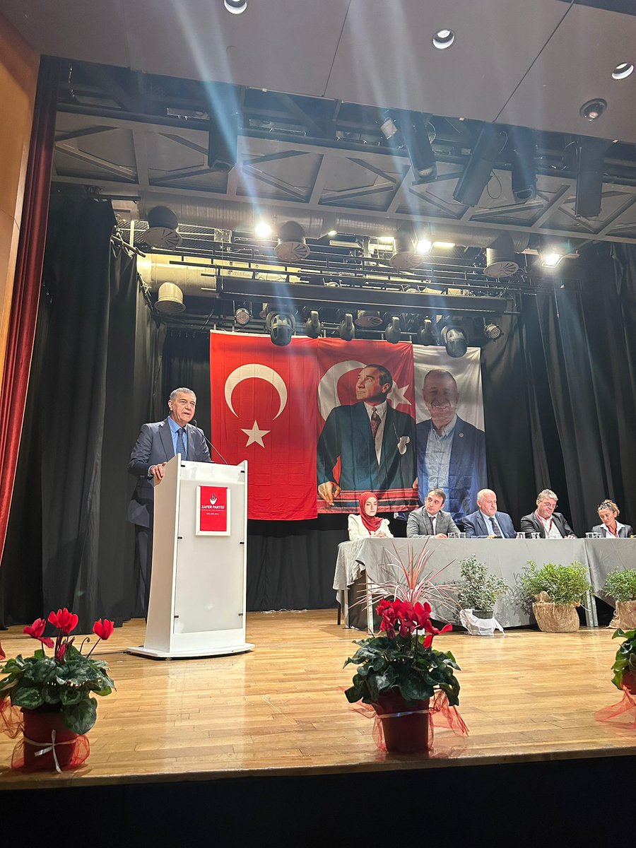 İlçe Başkanımız Sayın İlker Faki ve yönetim kurulunu tebrik ediyorum.
Çok güzel bir kongre düzenlemişler. 💪🇹🇷
Zafer Partisi, tüm Türkiye’de olduğu gibi İstanbul’da da emin adımlarla büyümeye devam ediyor! ✌️🔥<a href="/umitozdag/">Ümit Özdağ</a> <a href="/zaferpartisi/">Zafer Partisi</a> <a href="/ZaferPartisi_34/">Zafer Partisi İstanbul İl Başkanlığı</a>