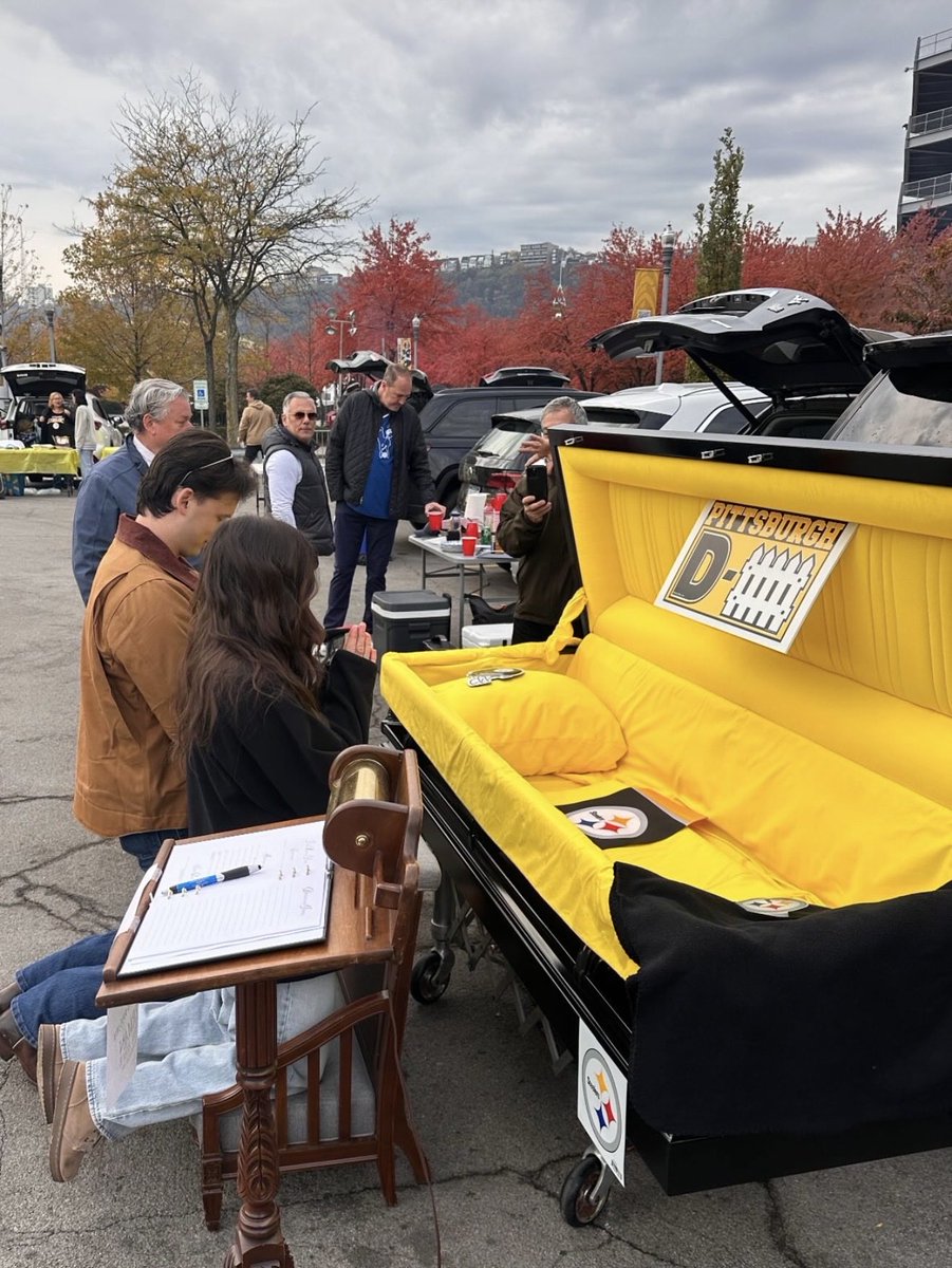 PGHNoContext's tweet image. 