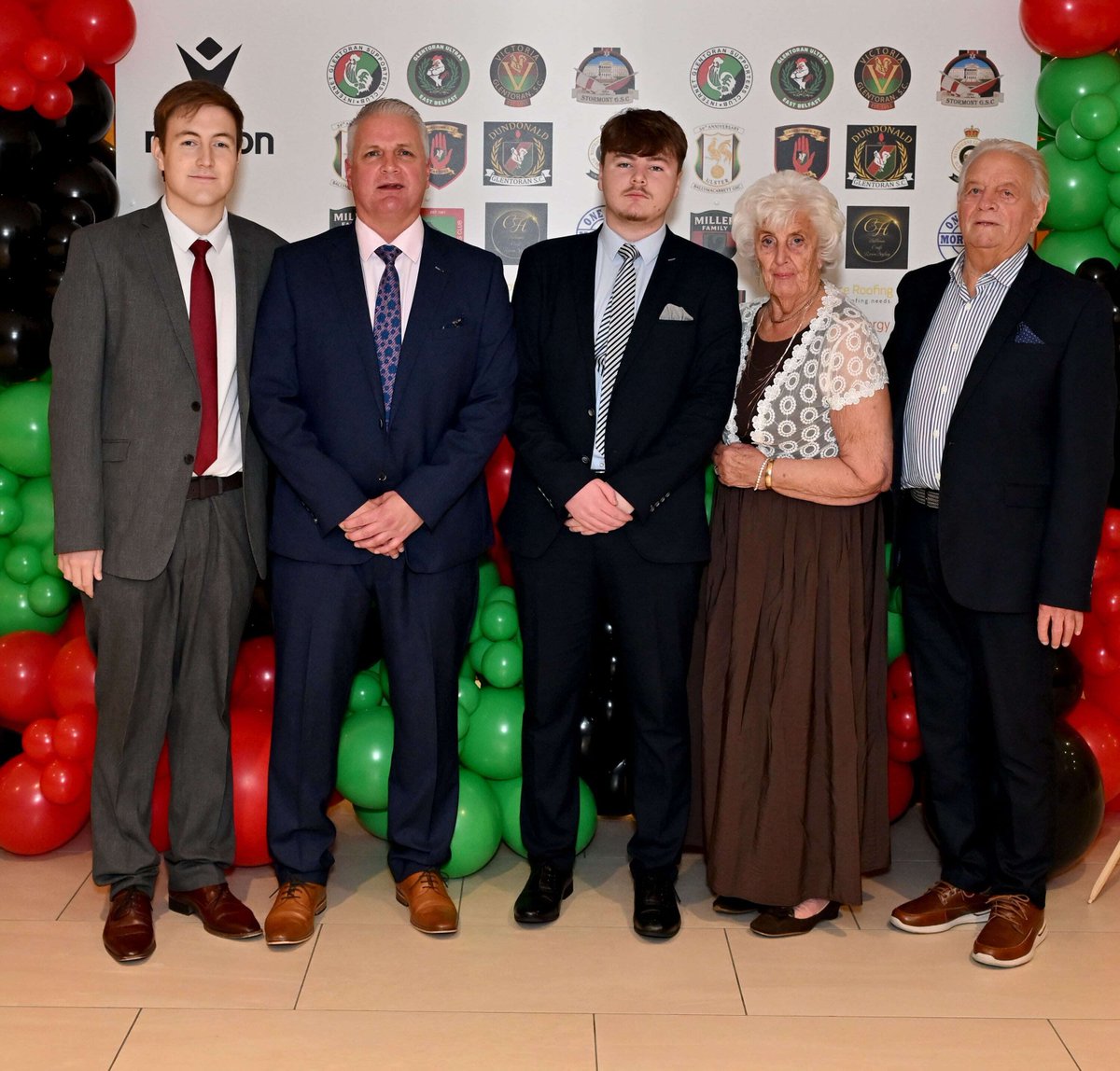 Glentoran's tweet photo. 𝗛𝗮𝗹𝗹 𝗼𝗳 𝗙𝗮𝗺𝗲 𝗚𝗮𝗹𝗹𝗲𝗿𝘆

Check out our gallery of images from last night, now available on our website 📸

https://t.co/QSpnYnNZVJ

#COYGlens https://t.co/lKnQNotm6m