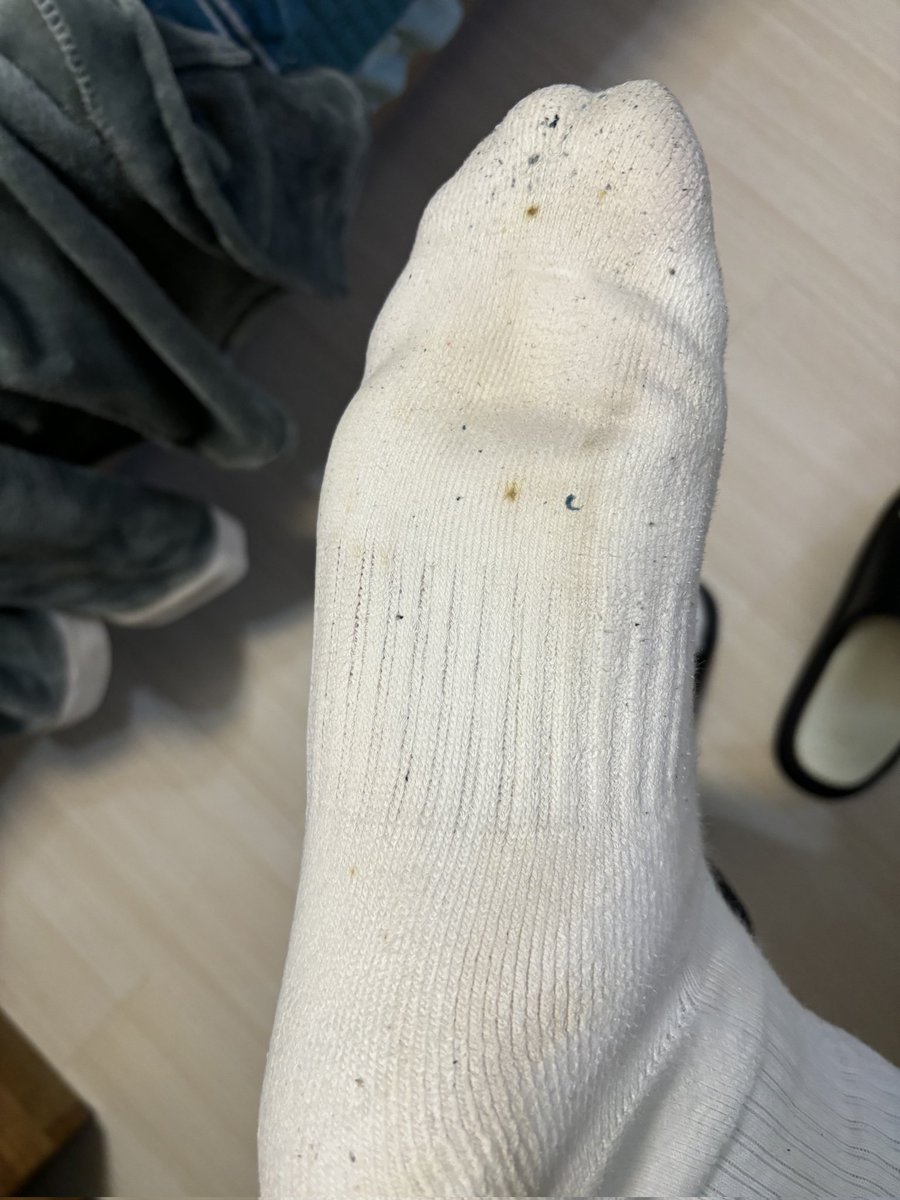 CC42143's tweet photo. 三天没洗的臭白袜 骚狗叫爹 对汗臭白袜撸狗屌  出yw https://t.co/0uI1PHjpyO