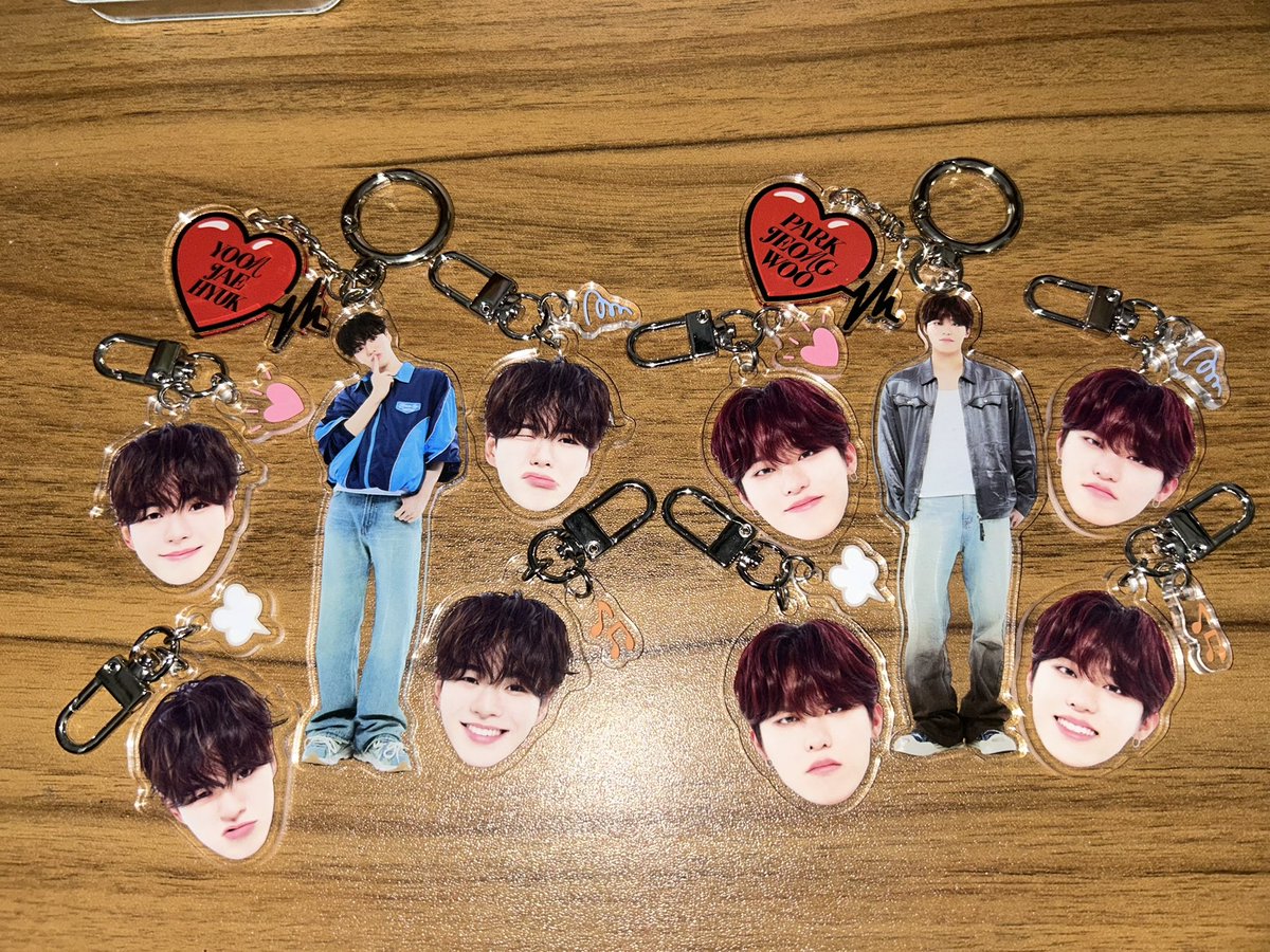 🏷️

                     재혁🦁정우🐺

　　02🚺　/    osaka/    同担⭕️

遠征◎海外コン◎センイル渡韓◎

♡or🔄でお迎えいきます☺️

#TREASUREMAKERさんと繋がりたい 
#トゥメと繋がりたい 
#treasure好きな人と繋がりたい