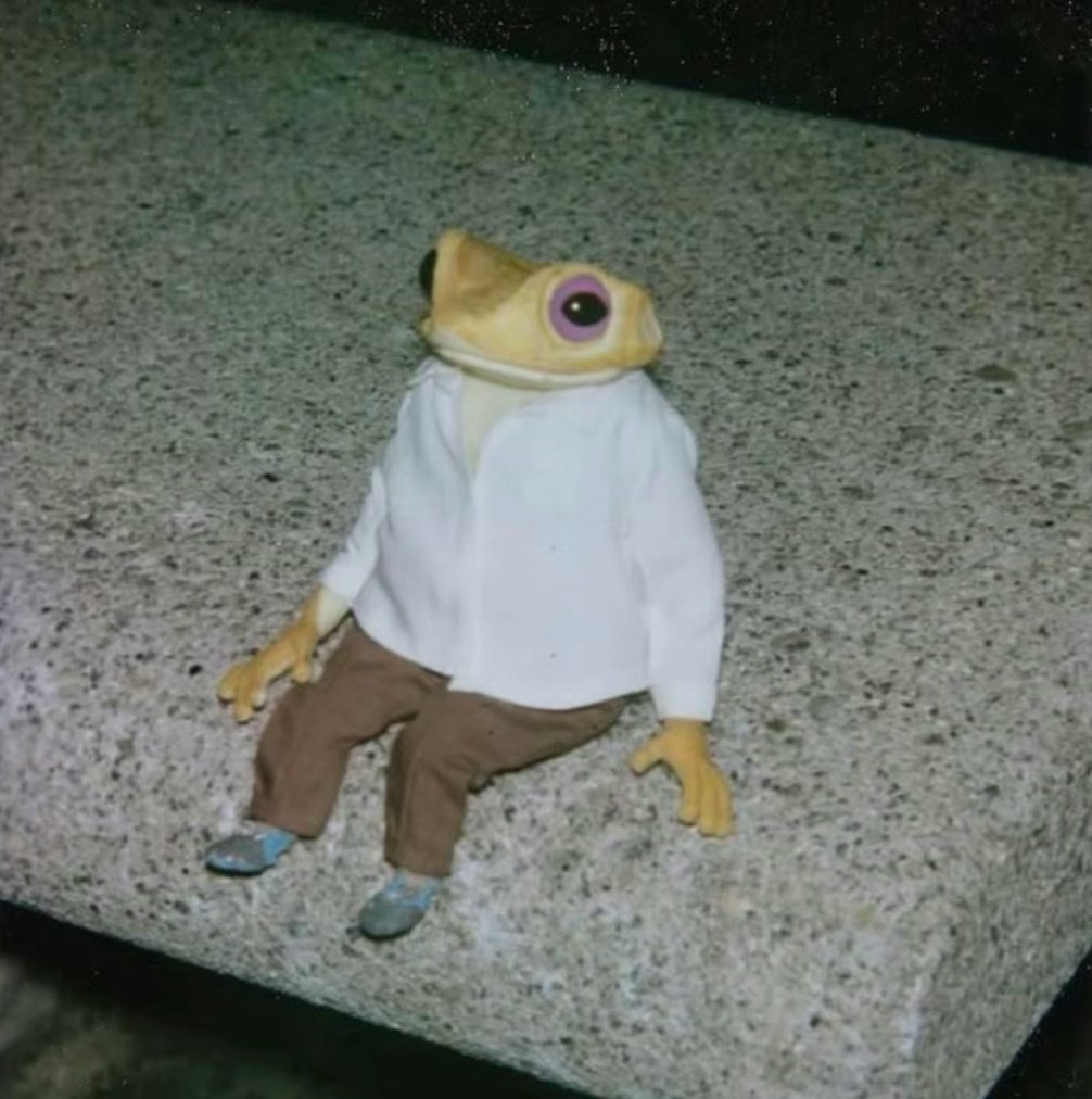 Going live around 1pm est. for Día de los Muertos. Hope to see you there!
Playing horror games