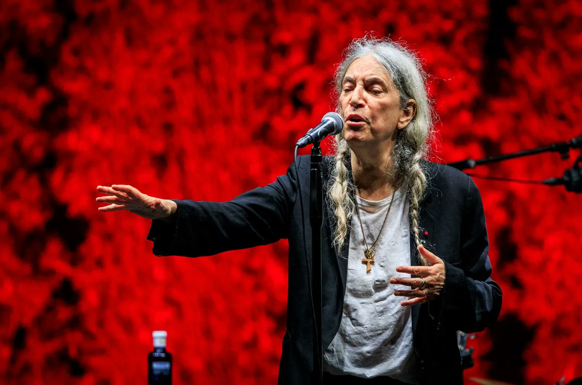 MFRemillard's tweet image. The Late Show with Stephen Colbert

4 november: Robert Plant

6 november: Interview and prestation de Patti Smith

#Colbert #RobertPlant #PattiSmith