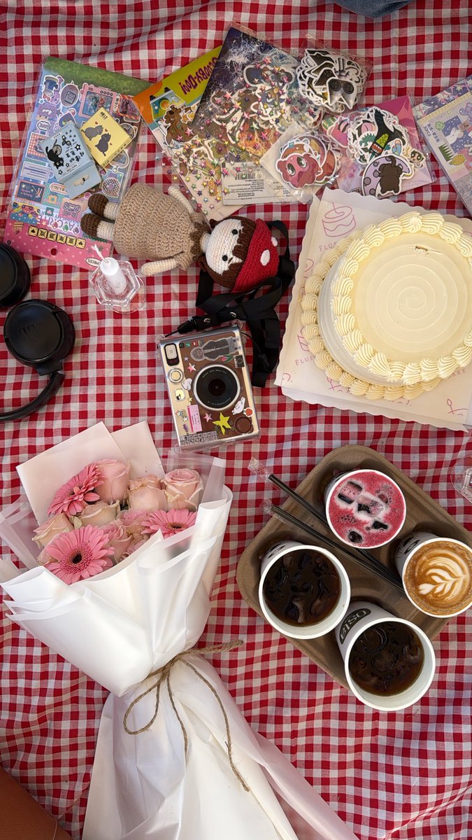 PharGh's tweet photo. 🌷🌷🌷 https://t.co/lNHGeZl48l