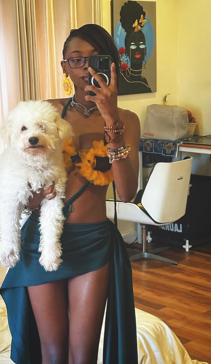 I love rocking my handmade pieces.🌻