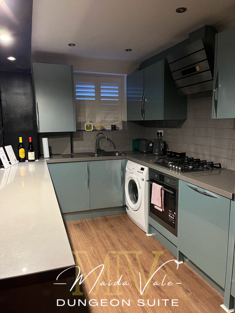 Need a private space for your BDSM sessions? Maida Vale Dungeon Suite offers luxury, privacy, and all the gear you need. Fully equipped 2-bedroom suite in Central London. Reserve now: buff.ly/UW2MnAJ #DungeonHire