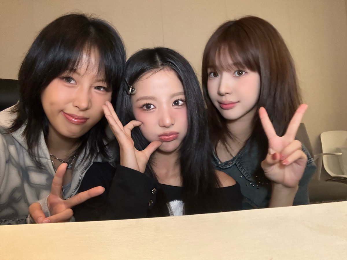 BVILLAINBRASIL's tweet image. 📲 Atualização da INA via X.

''Feliz dia 2 de novembro''

#이나 #INA #배드빌런 #BADVILLAIN