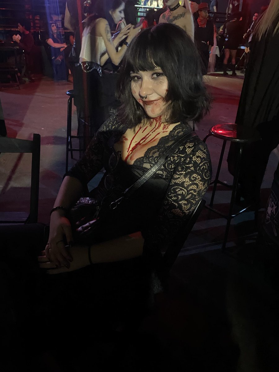 desolatefall's tweet image. Exalando aura no dark age