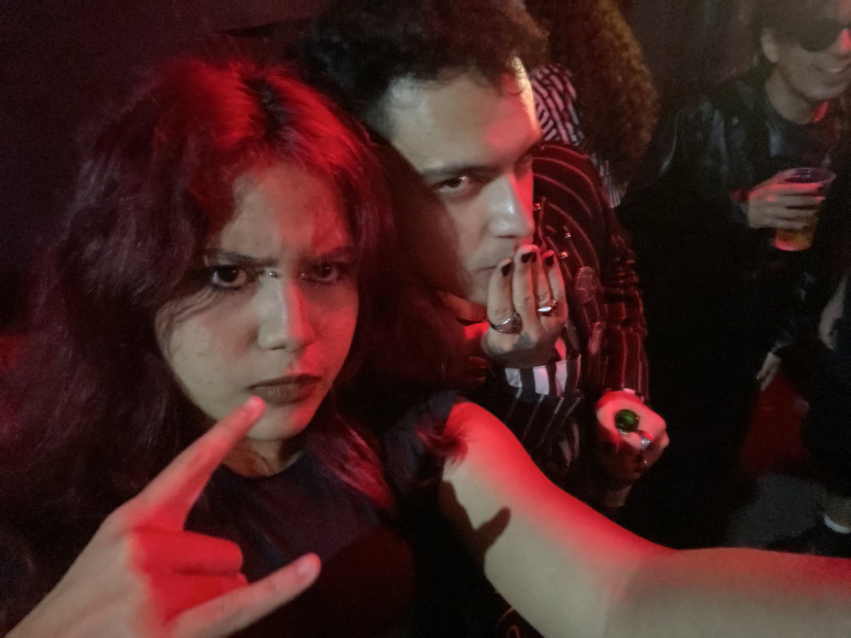 desolatefall's tweet image. Exalando aura no dark age