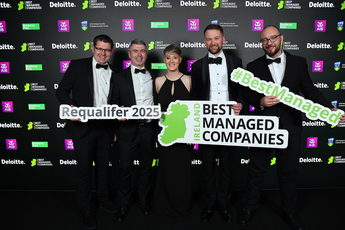 Featured on page 6 of the latest issue of Panel, Wood &amp; Solid Surface: "Combilift re-qualifies for Deloitte Best Managed Companies Award" <a href="/Combilift/">Combilift</a> . pawprintuk.co.uk/1125std.pdf
