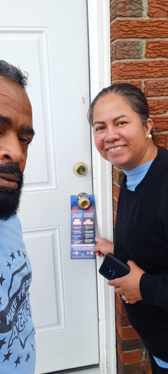 MakeRoadActNJ's tweet image. This morning in Perth Amboy all out for @AswLopez for re-election! She is a champion of the people and will continue fighting for our communities!

🗳️Last day for in-person early voting is today! Make a plan to vote @ vote.nj.gov