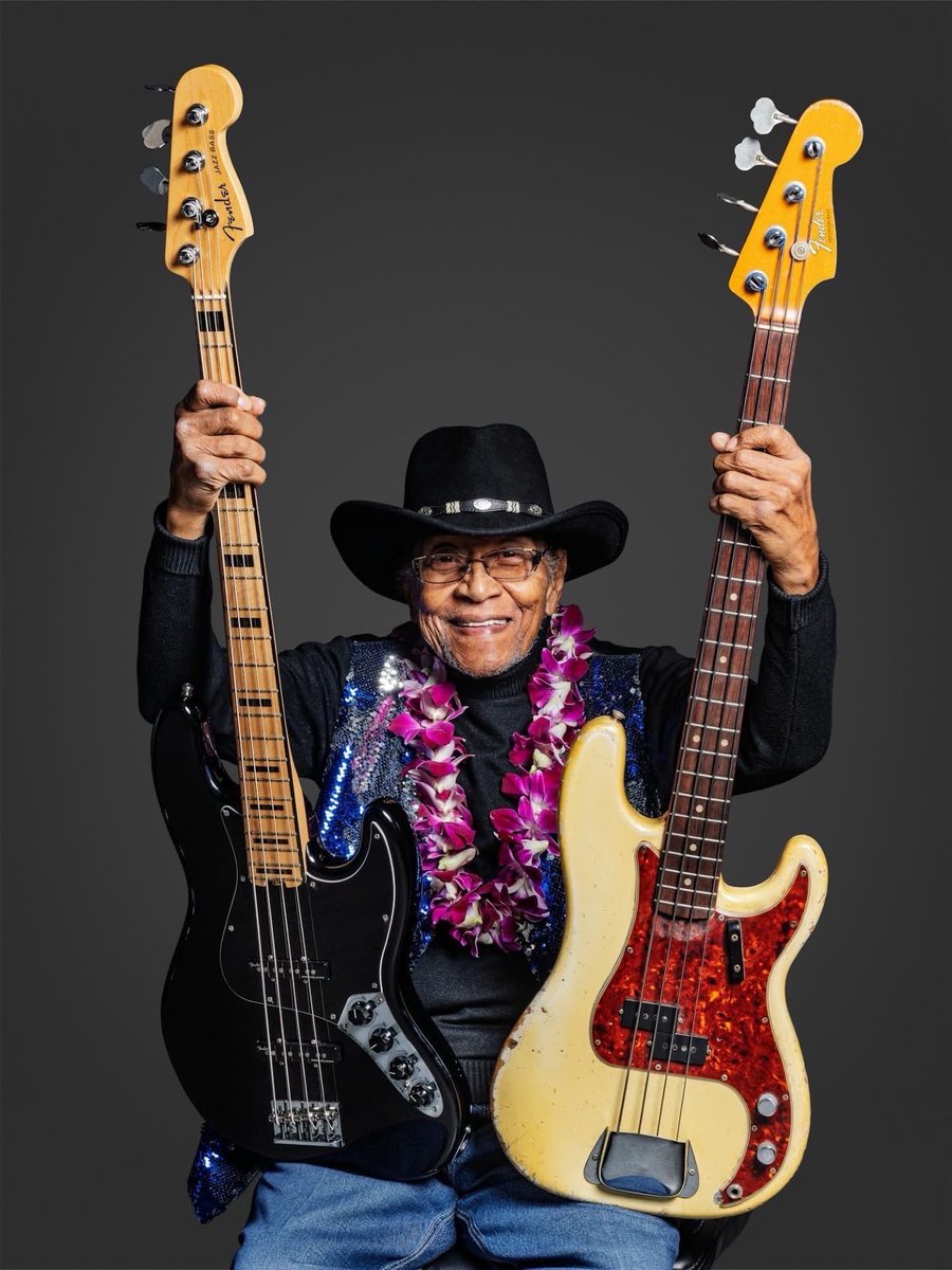 “It was a sound that reverberated throughout the Universe! I was being called. It was the first time that I ever heard an electric bass being played live. I followed the sound.”

Bidding for this photo will be available at the silent auction 11/8 

linktr.ee/mauimusicandfo…