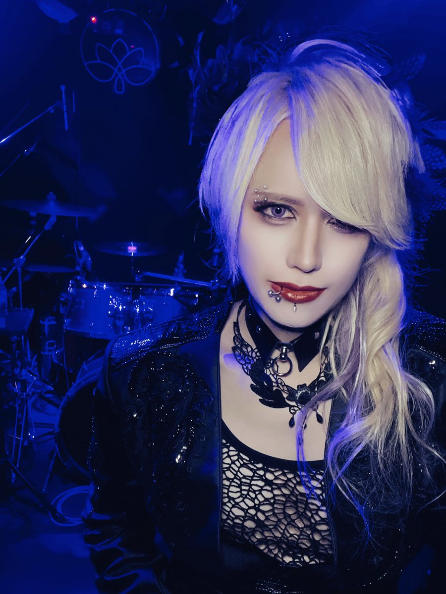 神戸live music club PADOMA
Ruiza BAND ONEMAN LIVEにお越しいただきありがとうございました❤️‍🔥
神戸の街並みは見覚えのある場所もあって、昔関西で活動してた時にここでたくさんライブした日々を思い出しました🥁
大切な場所で大切な時間を一緒に過ごしてくれてありがとう！