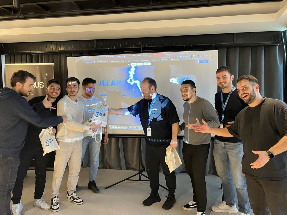 OverBlock_'s tweet image. Ekibimizden bir hackathon başarısı daha!

 @SuiNetwork  Türkiye Bootcamp’in ilk mezunlarından olup ardından düzenlenen Sui Bootcamp Hackathon’da 2. olduk.🎉

Gelecek başarılar için takipte kalın. 
@SuiTRCommunity