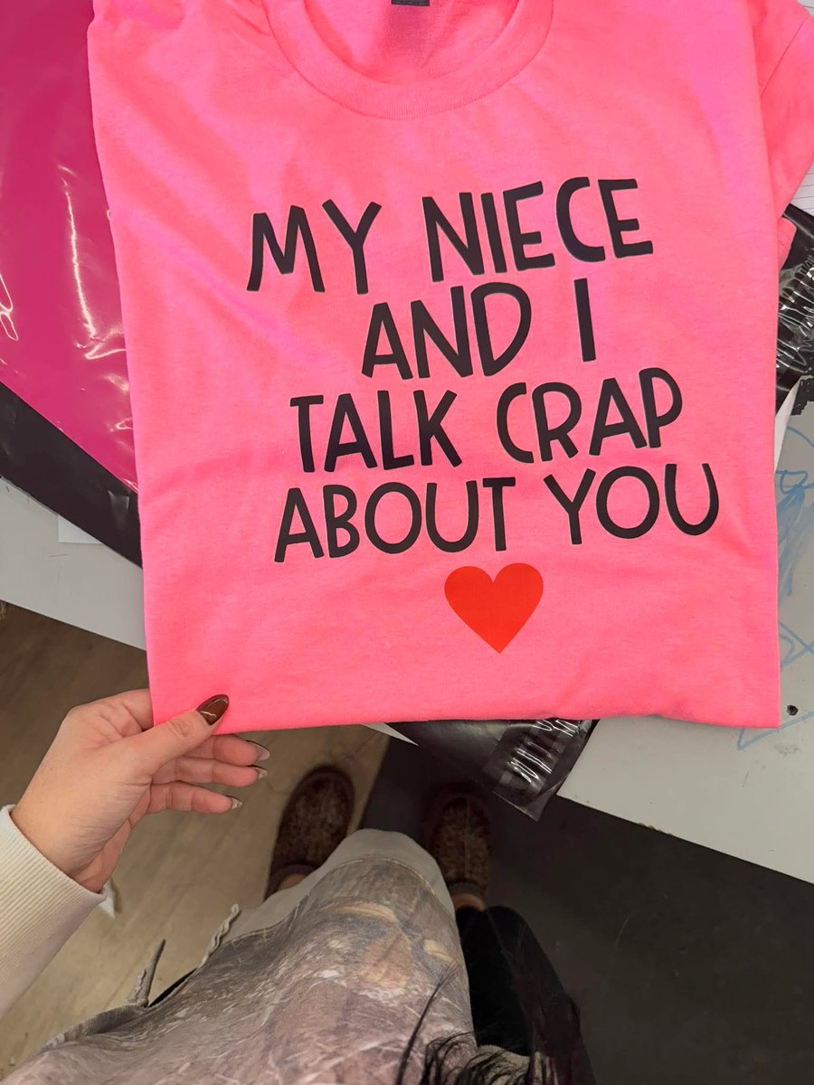 donato_hub's tweet image. My niece and I talk crap about you 💅

#AuntLife #NieceAndAunt #FamilyHumor #MatchingTees #SassyVibes #RelatableAF #OOTD #TrendAlert #GraphicTShirts #GiftIdea #AuntGoals #PinkMood