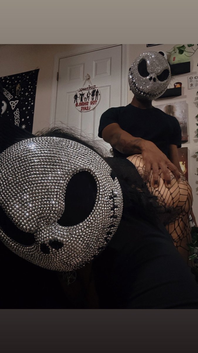 isntdatkay's tweet photo. 🤍🖤Happy Halloween https://t.co/SJ2XDe6Os8