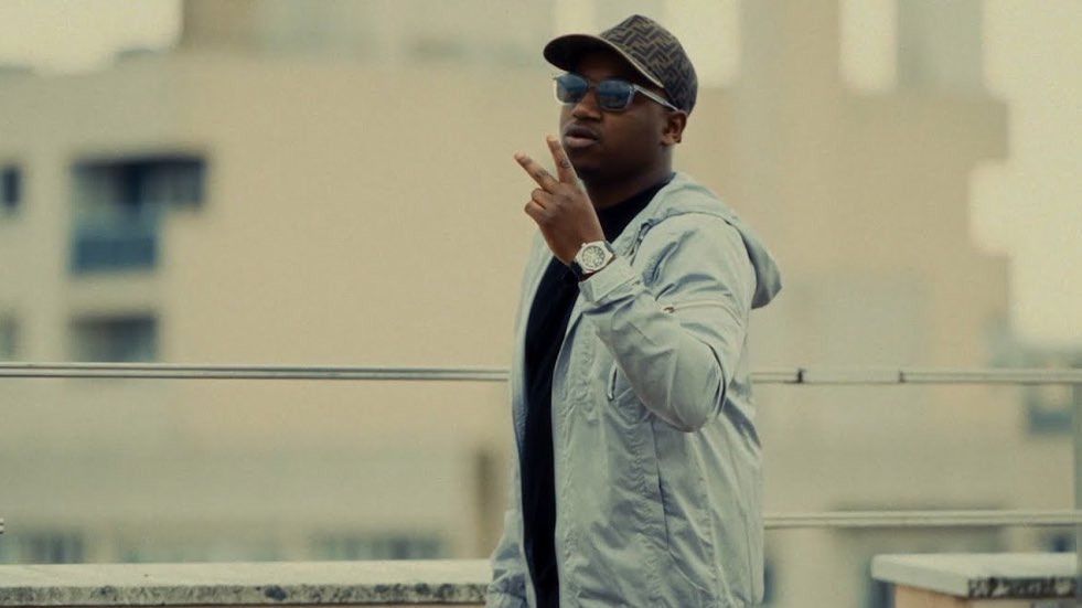 Le 30 MAI 2026 nous aurons le droit à : 🎫

▫️AYA NAKAMURA au STADE DE FRANCE 
▫️JuL au STADE VÉLODROME 
▫️DAMSO à LA DÉFENSE ARENA 
▫️BOUSS à l’ACCOR ARENA BERCY