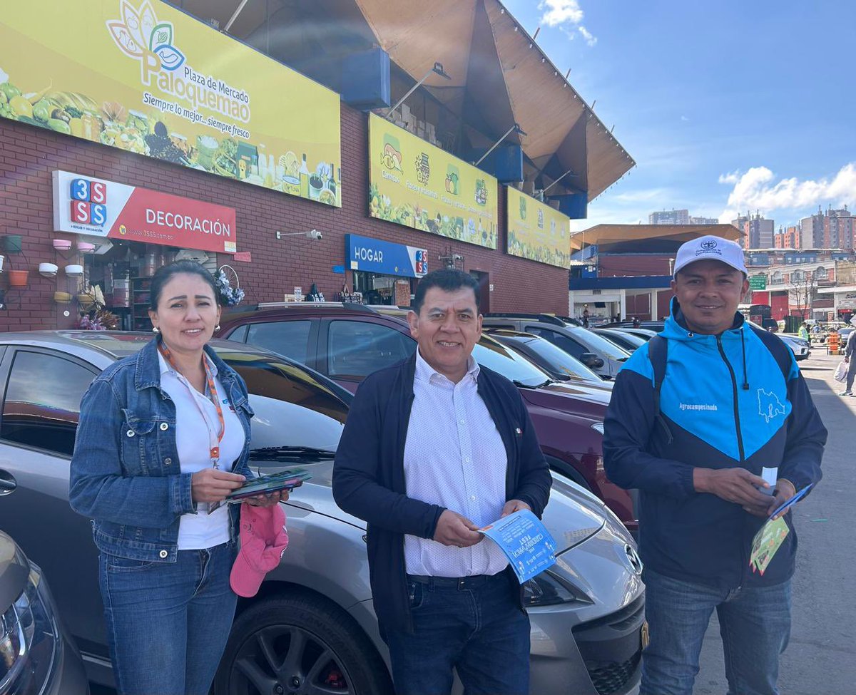 Este fin de semana nos tomamos algunas plazas de mercado, el Centro Comercial Gran Estación y Monserrate para invitar a todos los bogotanos a vivir el #CundinamarcaFest, el evento de marca más grande de Cundinamarca en Bogotá. 🎶💃 💚

🧵(Abrir hilo) 👇
