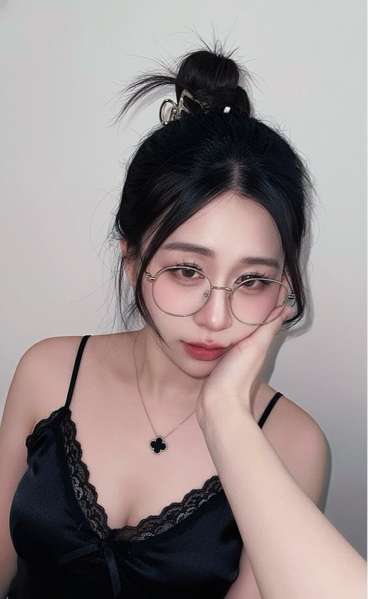 Kith2810 tweet media