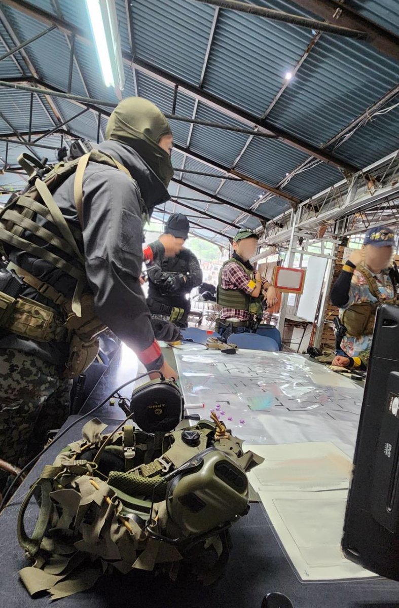 Sunk_MaNTiS's tweet photo. Okinawa Zero-dayに参加してきました！
状況戦では指揮所要員の1人として活動させてもらいました！
最高に楽しかったです。
#3ZD https://t.co/7b9dsEOcTZ