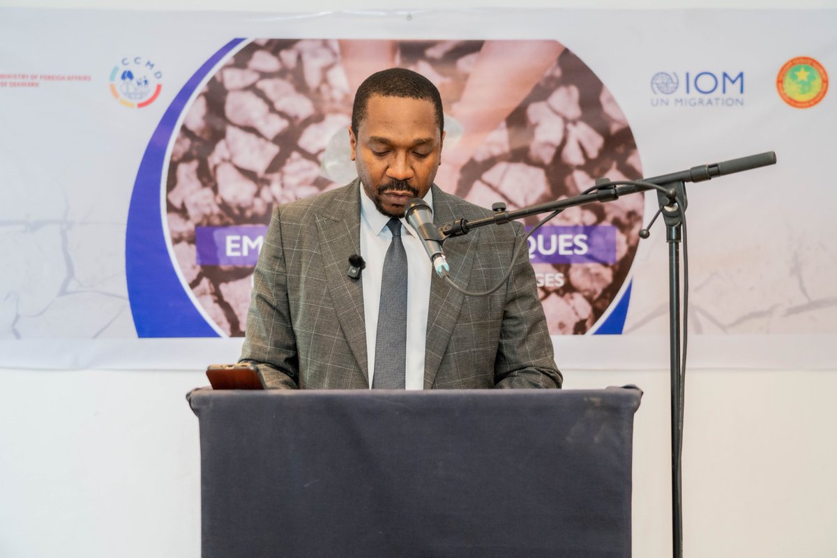 OIMMauritanie's tweet photo. 📸 On Nov 1, IOM Mauritania launched the “Climate Footprints” exhibit at the Institut français 🇲🇷. Through photos &amp; videos, it highlights lives reshaped by climate in Guidimakha &amp; Hodh el Chargui.
@DanishMFA https://t.co/Yvq59cWOaV