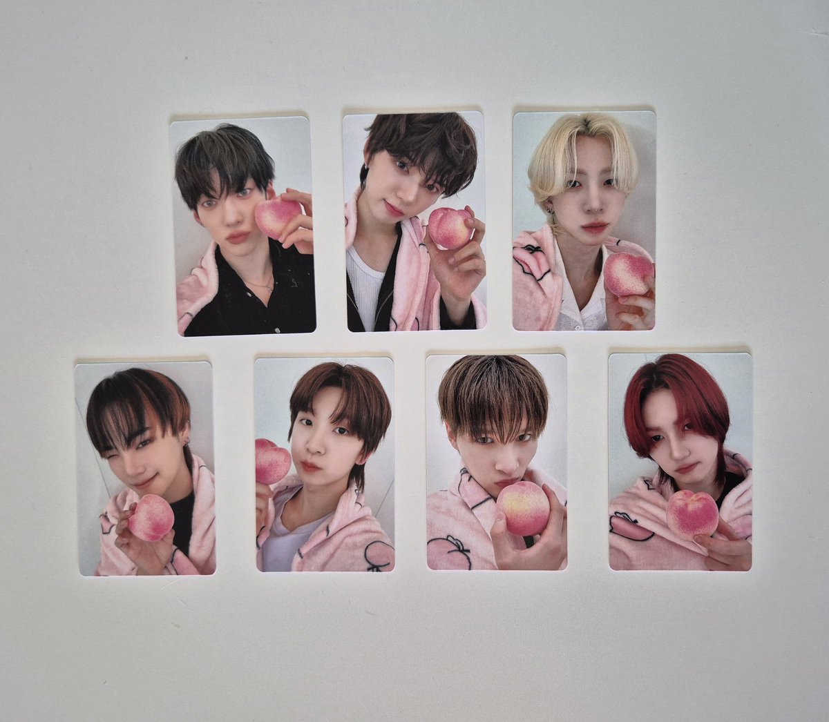 jihoscap's tweet photo. WTS ampers&amp;one photocards 
all £1 each!!! + shipping ww

pls share and dm/comment if you're interested! 🫶

(musicart, interasia, applemusic and soundwave) https://t.co/s9Q6WL4lKl