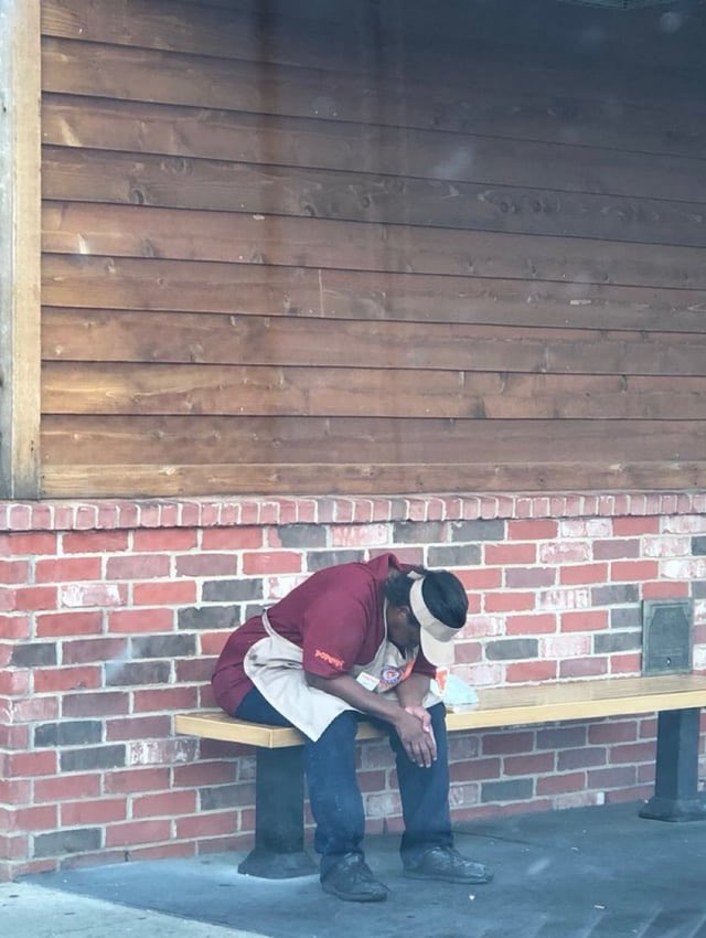 keithpurvis_sr's tweet image. Joe Flacco in the locker room…