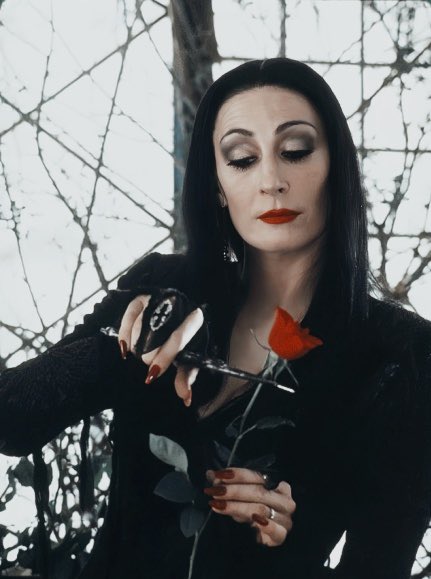 ᅠᅠᅠᅠᅠᅠ

                      🕷️🥀𝑶𝒉, 𝑮𝒐𝒎𝒆𝒛. 𝑰𝒕'𝒔 𝒅𝒂𝒓𝒌, 𝒊𝒕'𝒔 𝒅𝒆𝒑𝒓𝒆𝒔𝒔𝒊𝒏𝒈, 𝒊𝒕'𝒔 𝒅𝒆𝒔𝒐𝒍𝒂𝒕𝒆.

ᅠᅠᅠᅠᅠᅠ